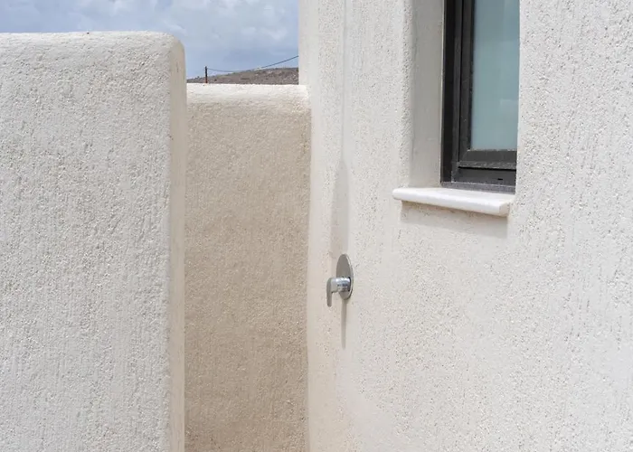 Basilica Kallisto * Emporio (Santorini)